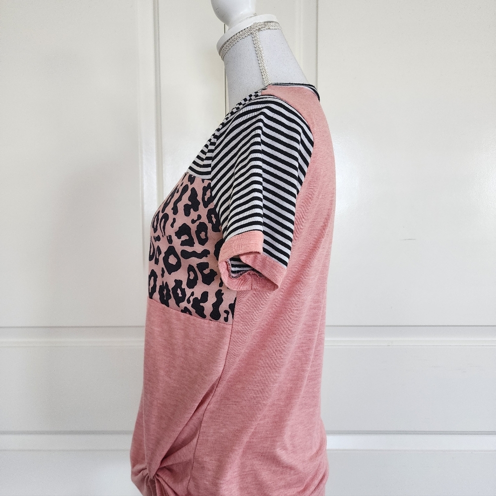 Pink and Black Leopard Print Twisted Hem Women's Top - Picture 3 of 6